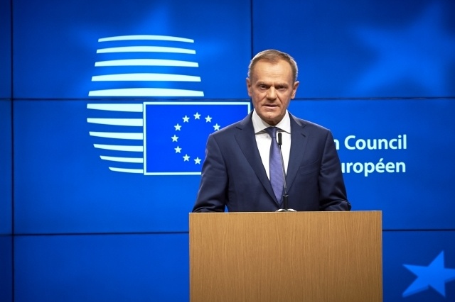 Donald Tusk unveils EU draft negotiating guidelines: Brexit News for Thursday 8 March